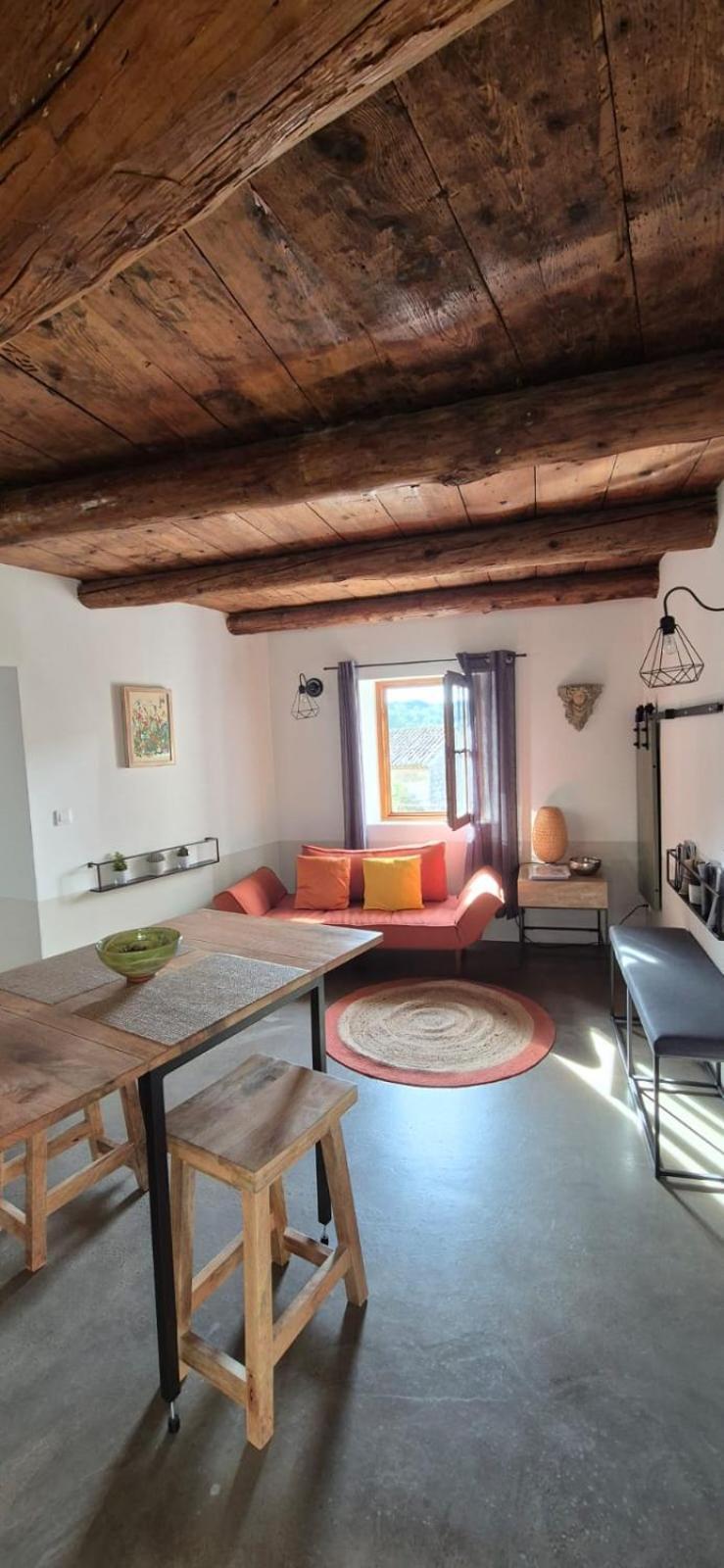 Proche Uzes Le Cocon Du Peintre Anglais Sagriès Extérieur photo